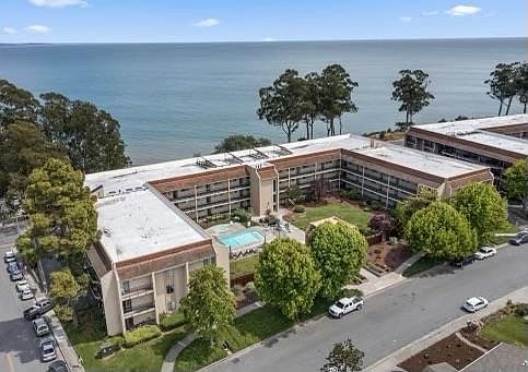 870 Park Ave APT 115 Capitola CA 95010 Zillow