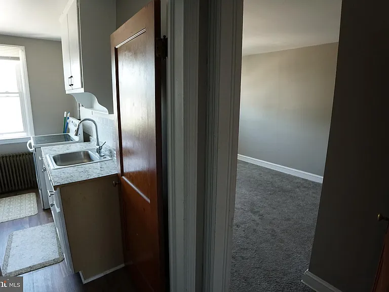 4617 Wilkens Ave #B — Photo 7