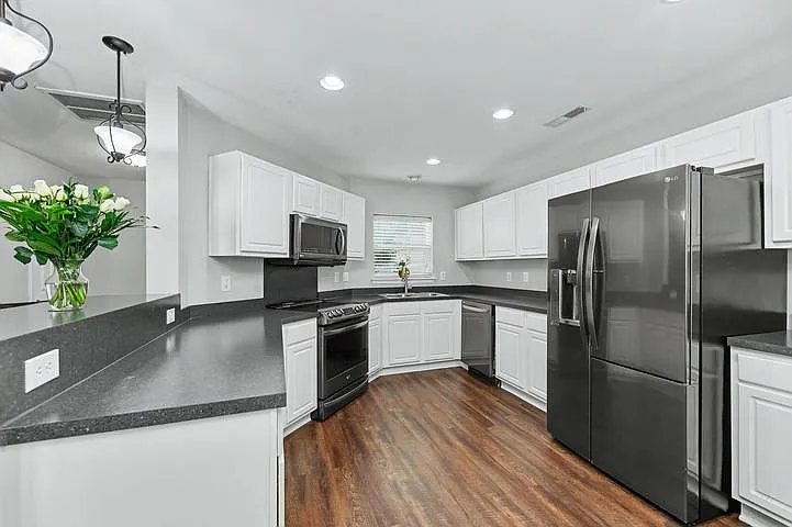 5150 Trump St #105 — Photo 4