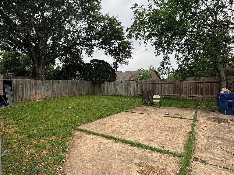 19510 Lazy Valley Dr — Photo 15