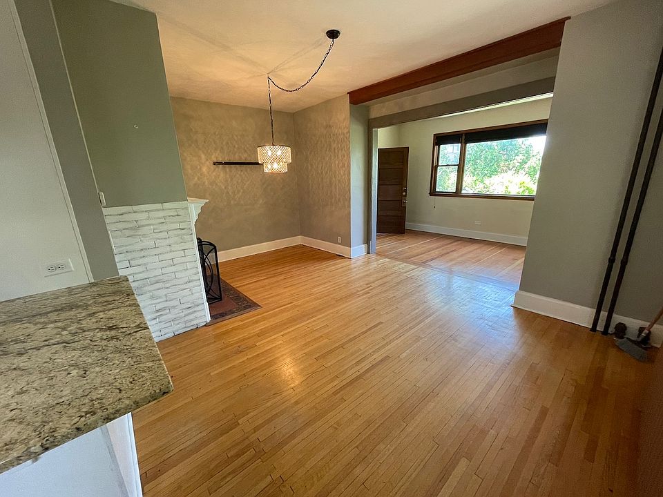1st image of 2821 W 44th St #1