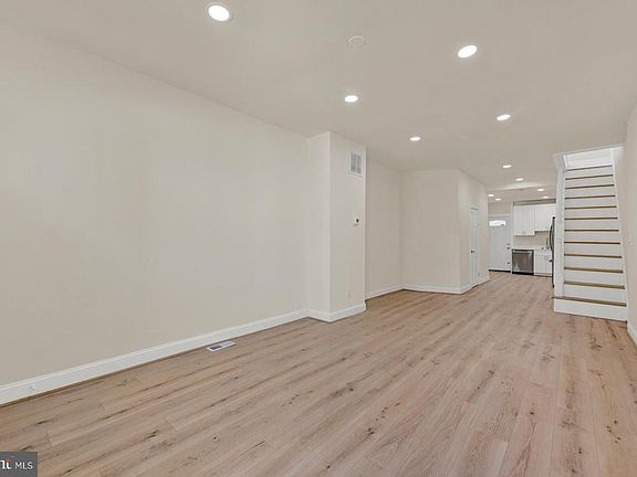 5th image of 1736 Westphal Pl