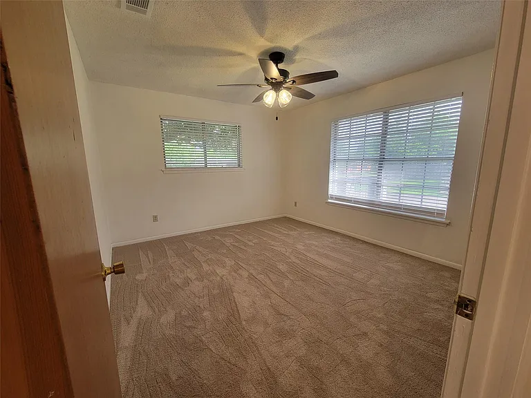 5806 Nassau Dr #A — Photo 11