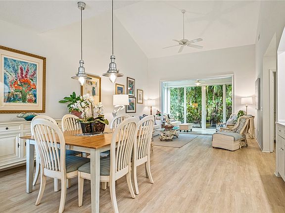4th image of 220 Shores Dr #220C