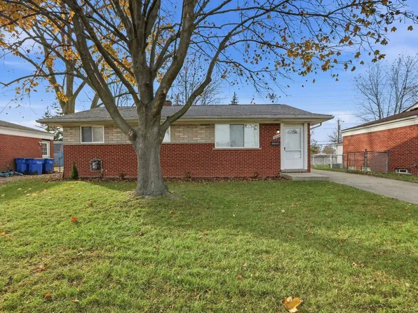 30045 N Iroquois Dr W, Warren, MI 48088