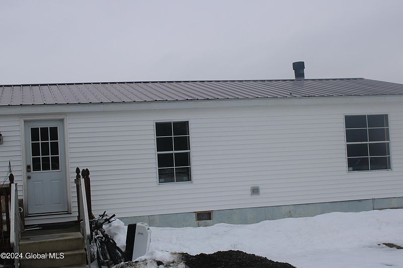 2nd image of 236 Pleasant Valley Road
