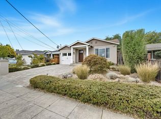 1426 Chestnut St, San Carlos, CA 94070