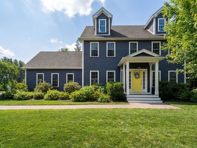 115 High St, Medfield, MA, 02052