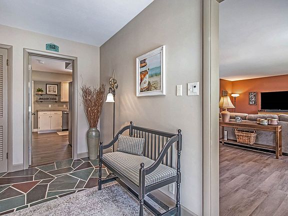 5th image of 3010 Greenleaf Blvd