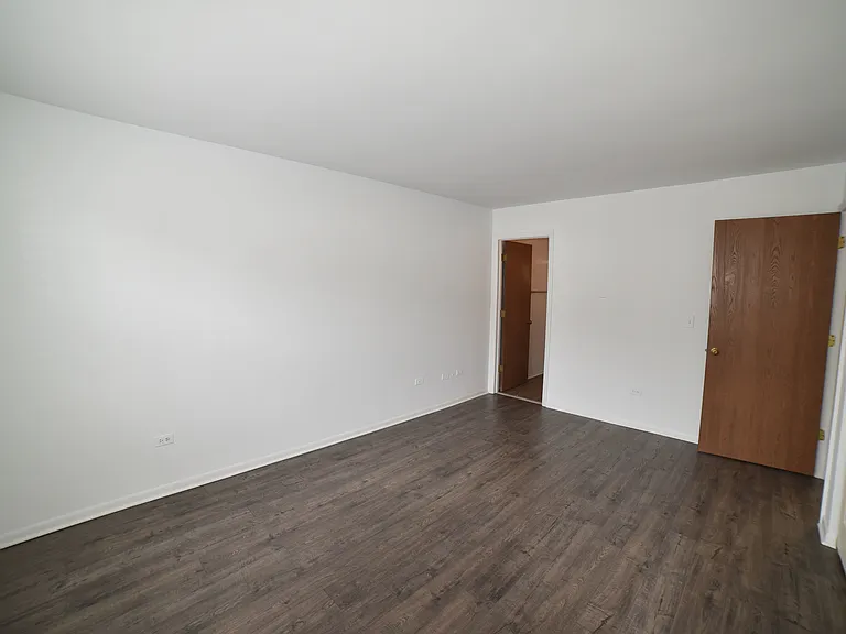 437 N Cambridge Dr — Photo 15