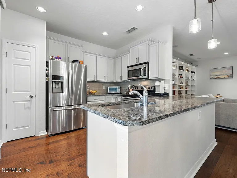 13964 Berryview Rd — Photo 13