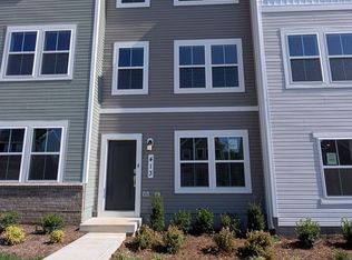 413 Silver Birch Dr, Ranson, WV 25438