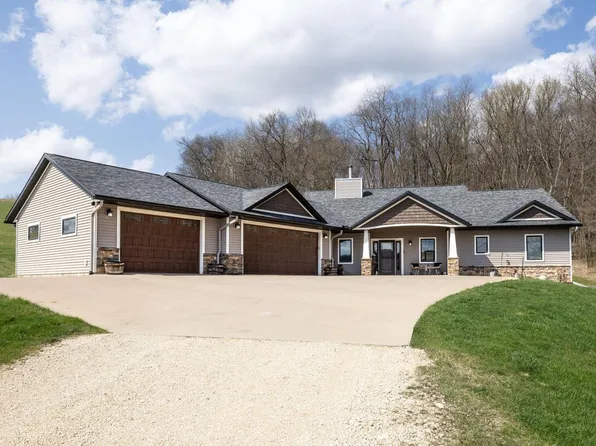 N7015 County Road W, Holmen, WI 54636