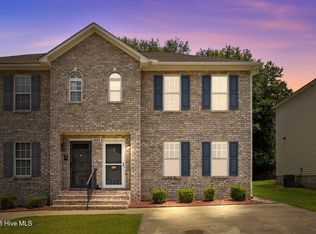 4233 Brook Creek Ln UNIT B, Greenville, NC 27858