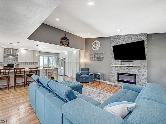 5th image of 6358 Elmira Dr