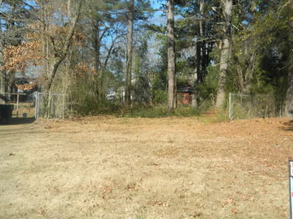 920 Ellen St, Magnolia, AR 71753