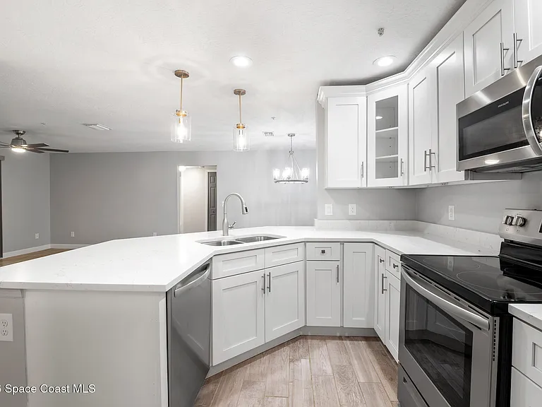 7667 N Wickham Rd #1201 — Photo 6