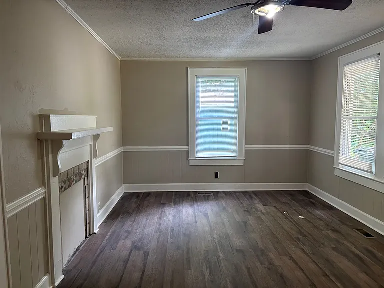 975 Old Charlotte Rd — Photo 3