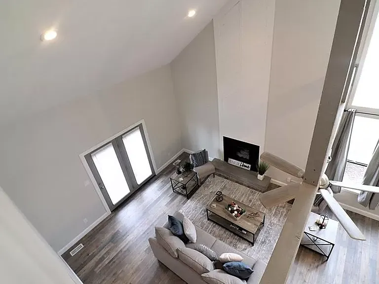 5733 Waterwood Dr — Photo 11
