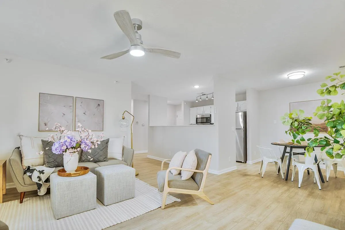 2 bed, 1020 sqft, $1,395 — Photo 1