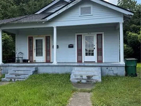 819 Governor Hall St, Gretna, LA 70053