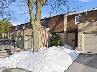 680 Regency Ct #112, Burlington, ON L7N 3L9