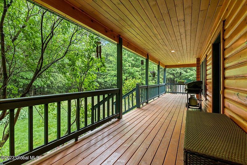 2nd image of 375 Woodstock Road