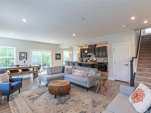 5th image of 9566 Aspen Brook Ct
