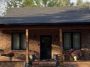 805 E Barron Rd, Poplar Bluff, MO 63901