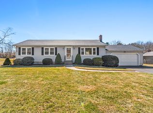 7 Julia Ct, Milford, CT 06461