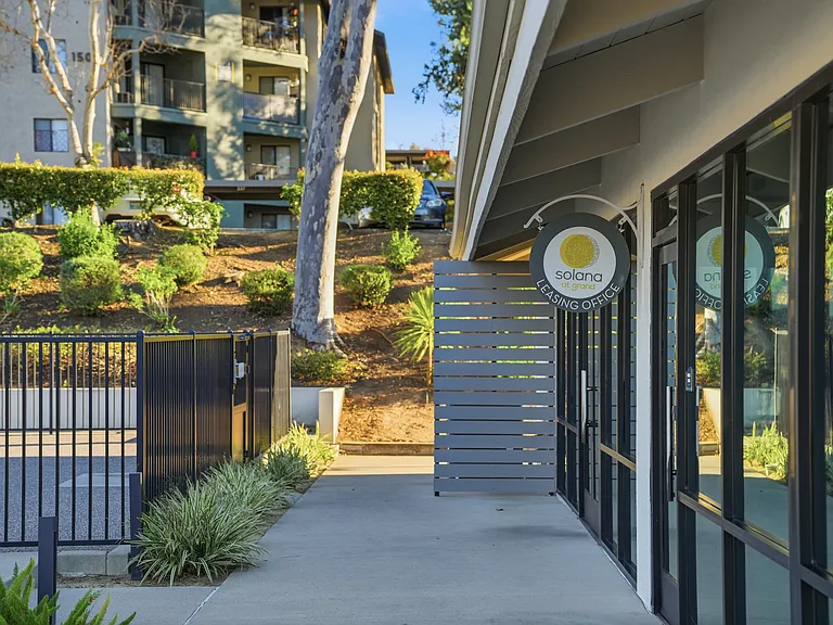 Solana at Grand — Photo 16