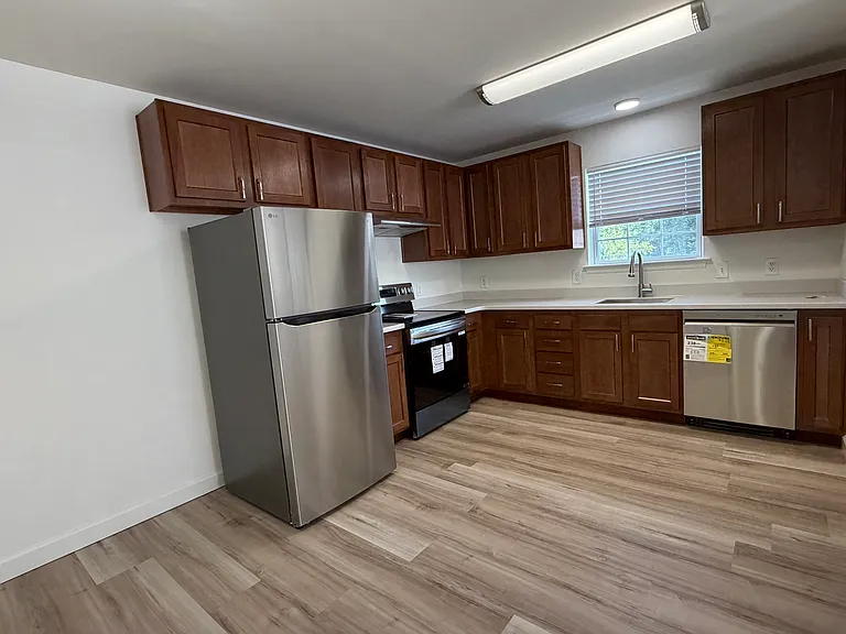 70 Sequoia Dr — Photo 10