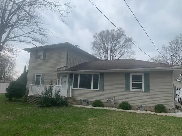 1818 S Carr St, Streator, IL 61364