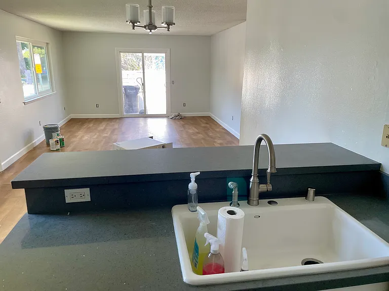 16391 De Anza Cir — Photo 3