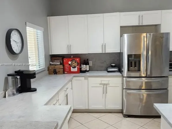 13851 Oneida Dr, Delray Beach, FL 33446