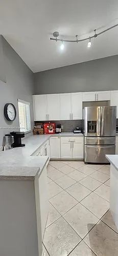13851 Oneida Dr Photo 1