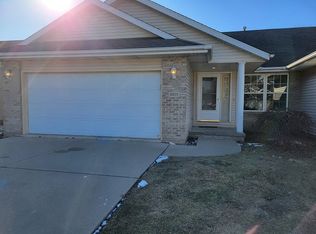 3219 Sequoia Dr, Springfield, IL 62712