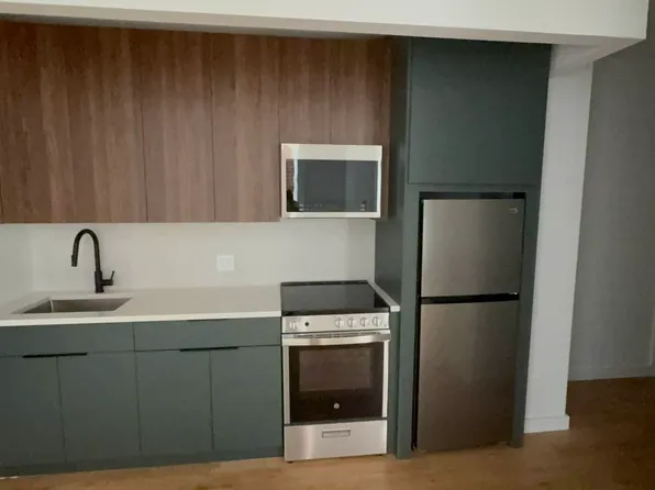 972 Bushwick Avenue image 1 of 10
