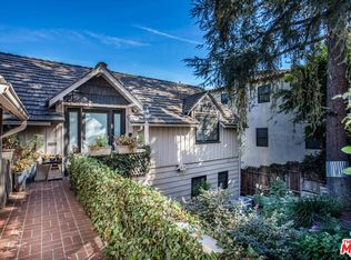 13429 Contour Dr, Sherman Oaks, CA 91423