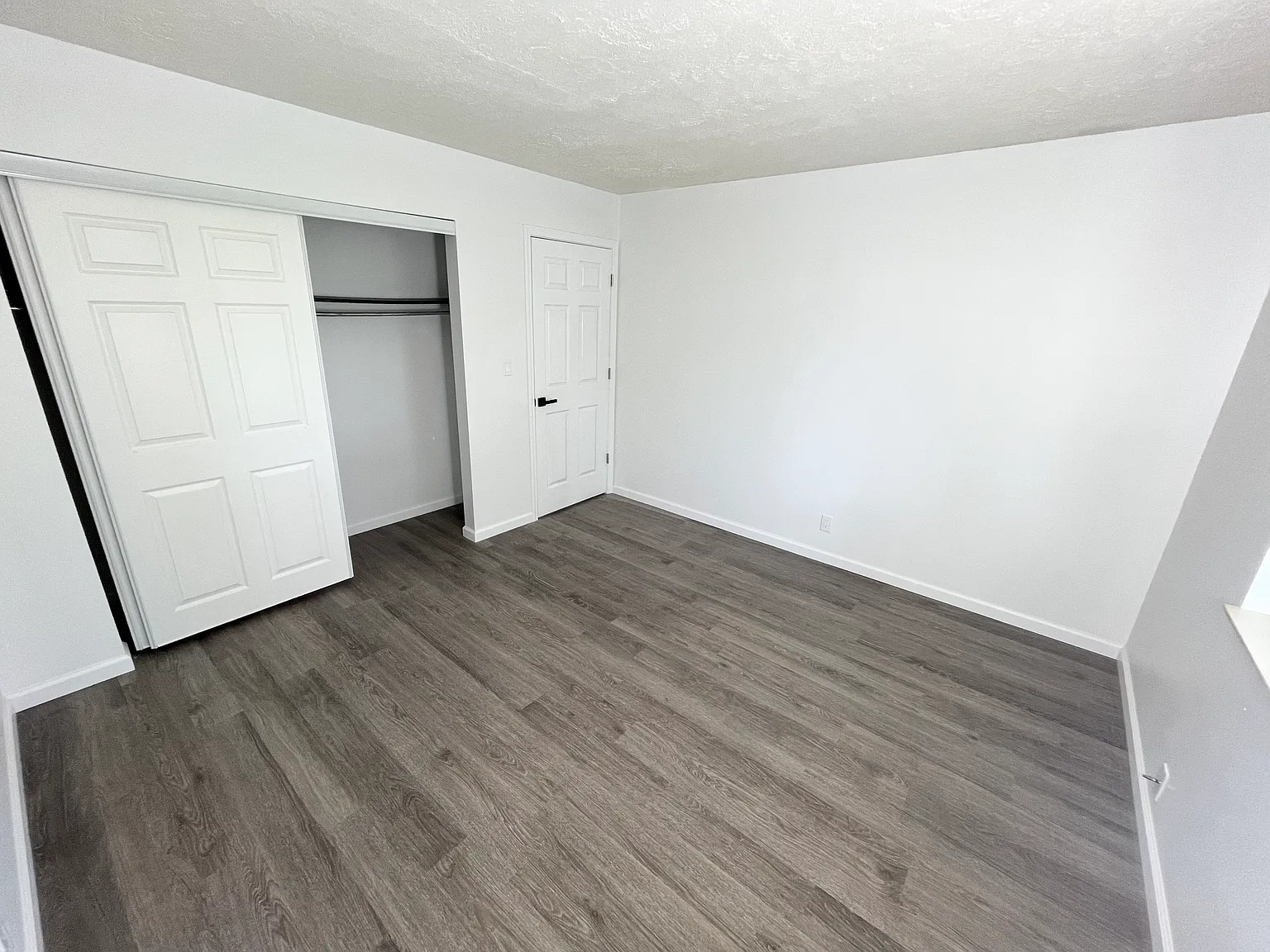 2 bed, 1044 sqft, $1,500 — Photo 2