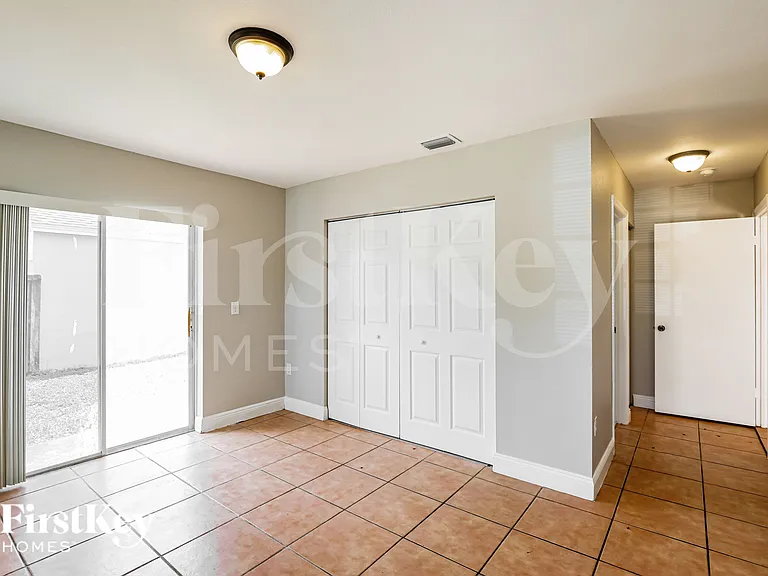 10352 SW 208th Ln — Photo 10