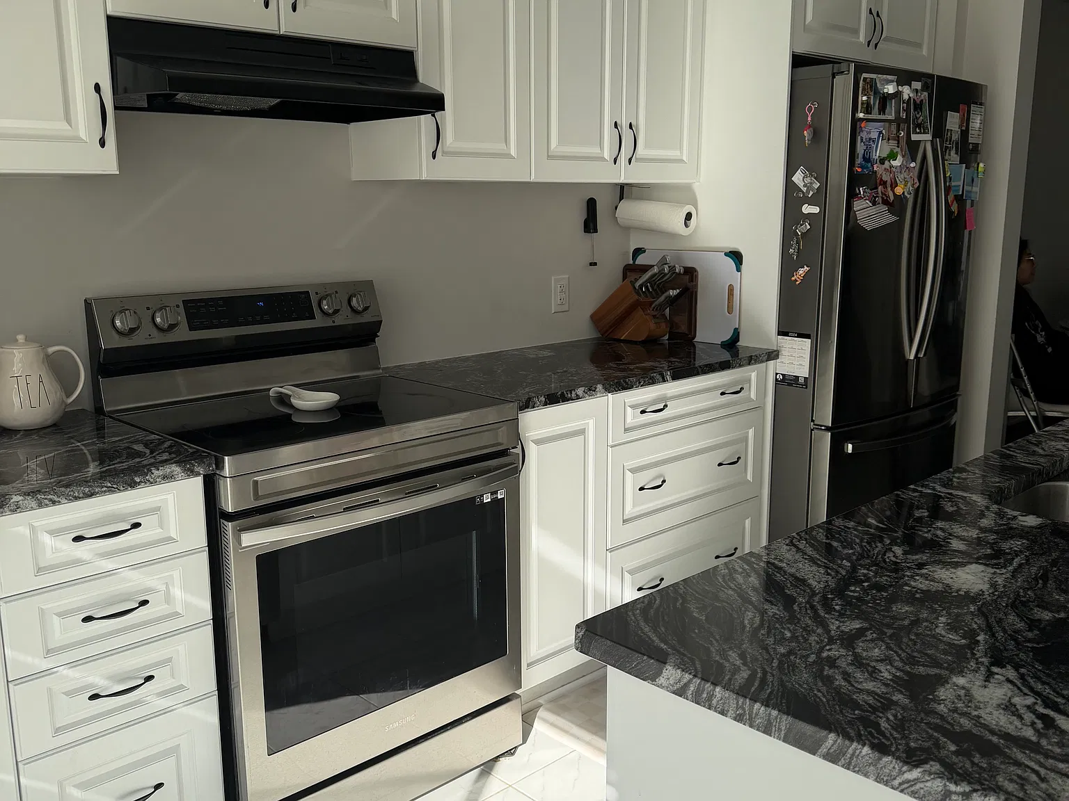 3 bed, 2.5 bath, 2000 sqft, $2,599 — Photo 2