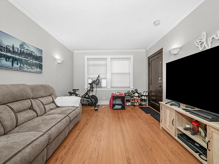 1929B Grove Ave #203 — Photo 5