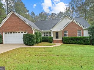 141 Stone Brooke Dr, Gray, GA 31032