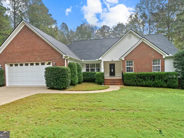 141 Stone Brooke Dr, Gray, GA 31032