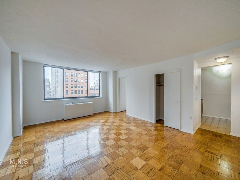 1st image of 250 W 19th St #7HH