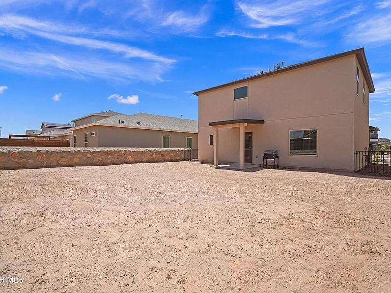 12245 Desert Pine Ave — Photo 32