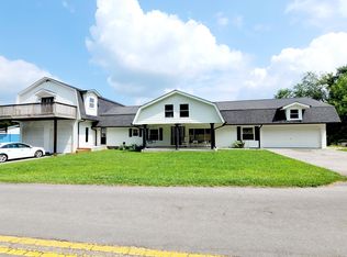 1220 Rose Rdg, Clintwood, VA 24228