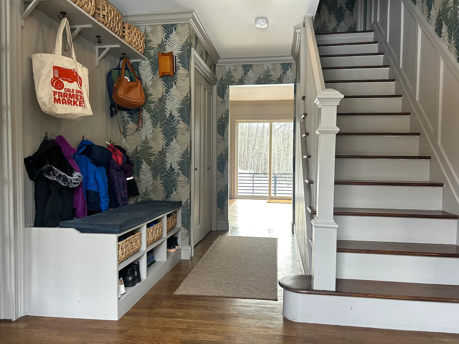 3 bed, 2450 sqft, $6,000 — Photo 3