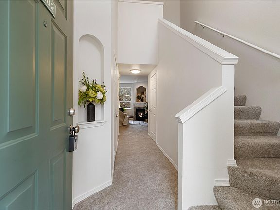 3rd image of 12530 Admiralty Way #H102